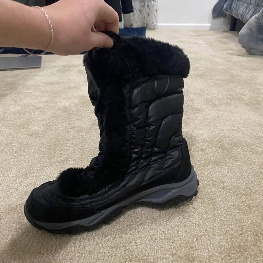 Women's Black Winter Boots